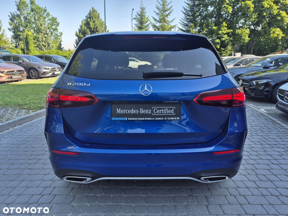 Mercedes-Benz Klasa B 200 d AMG Line 8G-DCT - 11