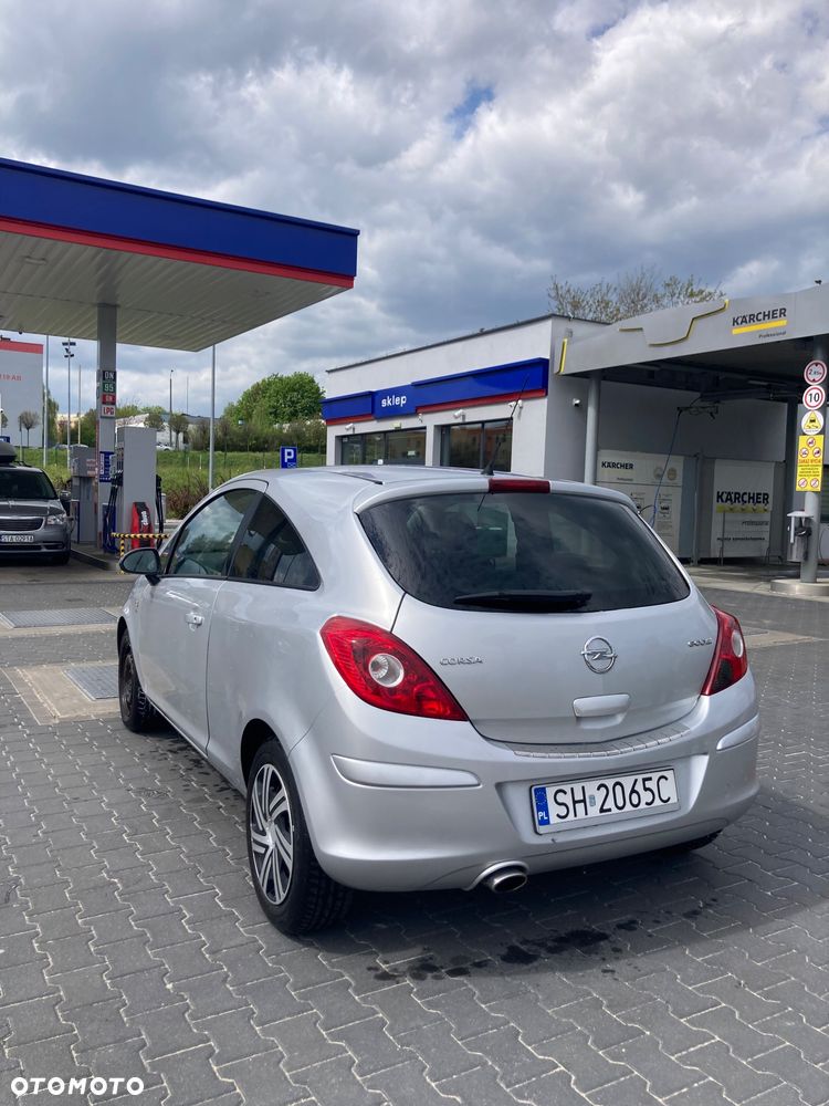 Opel Corsa ver-1-2-16v-ecoflex-satellite - 2