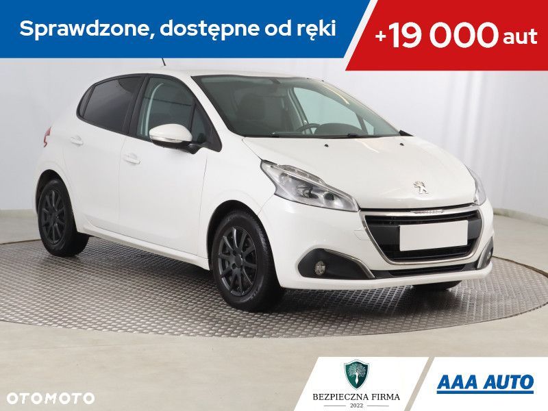 Peugeot 208 - 1