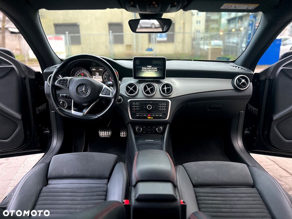 Mercedes-Benz CLA 180 7G-DCT AMG Line - 27