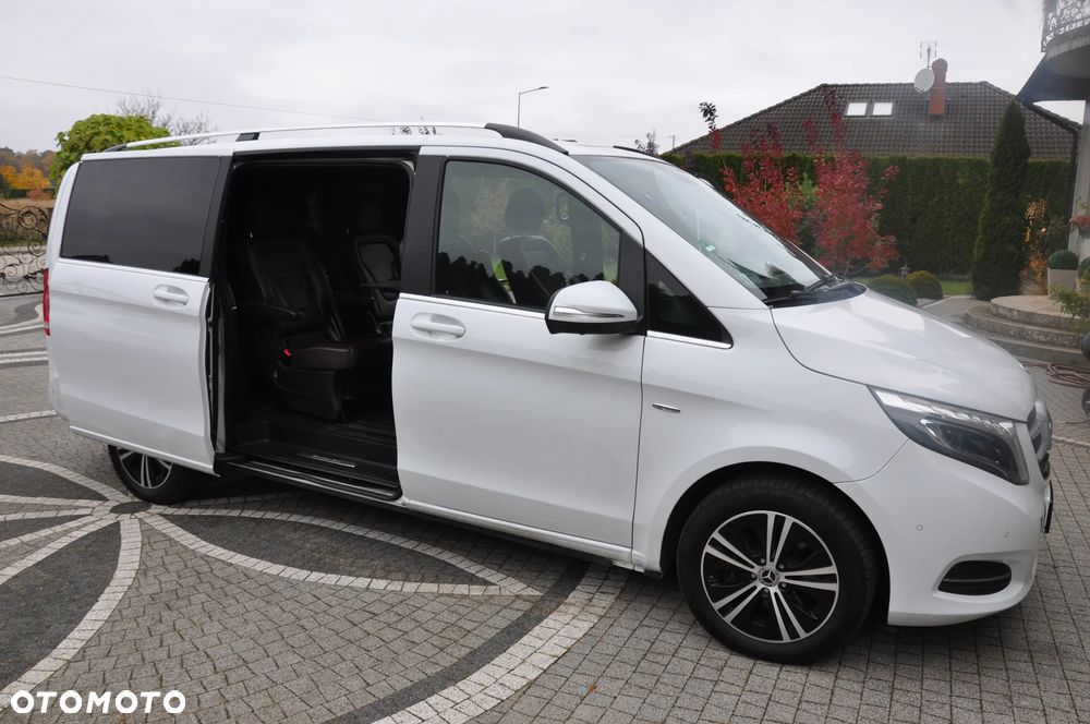 Mercedes-Benz V-Class 2015 photo 3