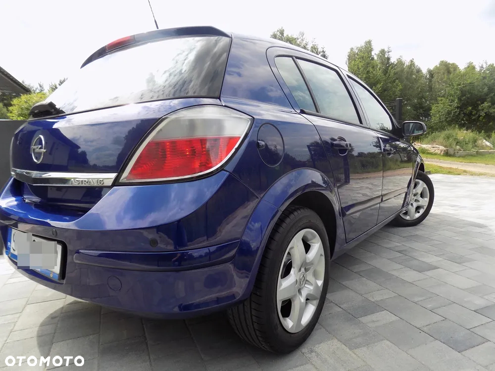 Opel Astra III 1.6 Elegance - 9
