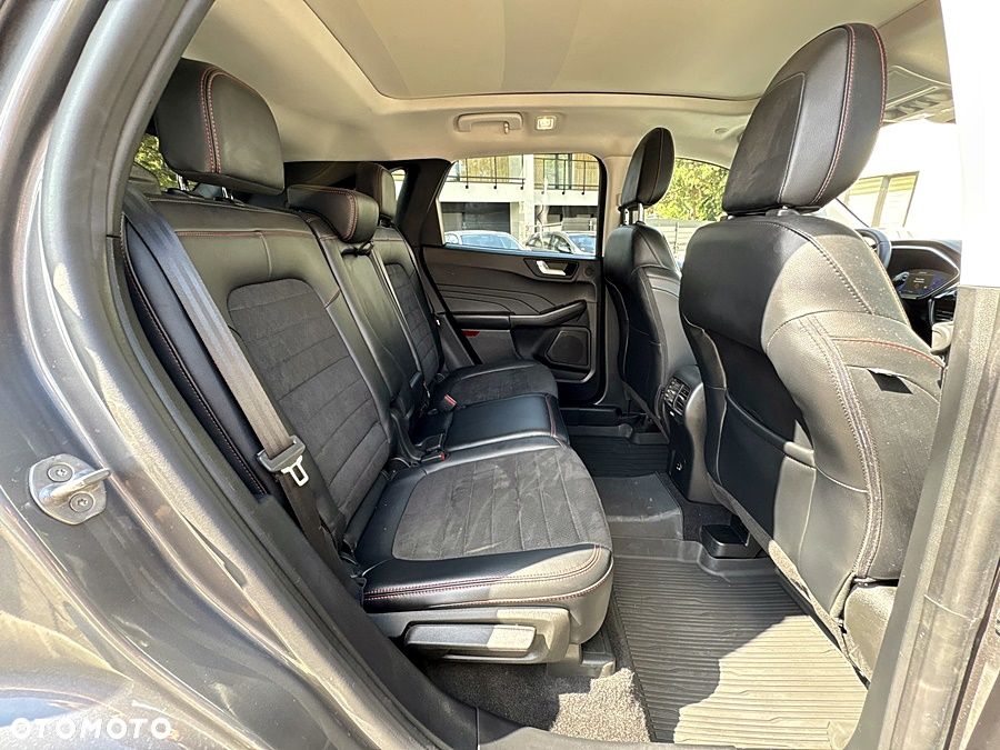 Ford Escape 2.0 EcoBoost AWD Titanium - 23