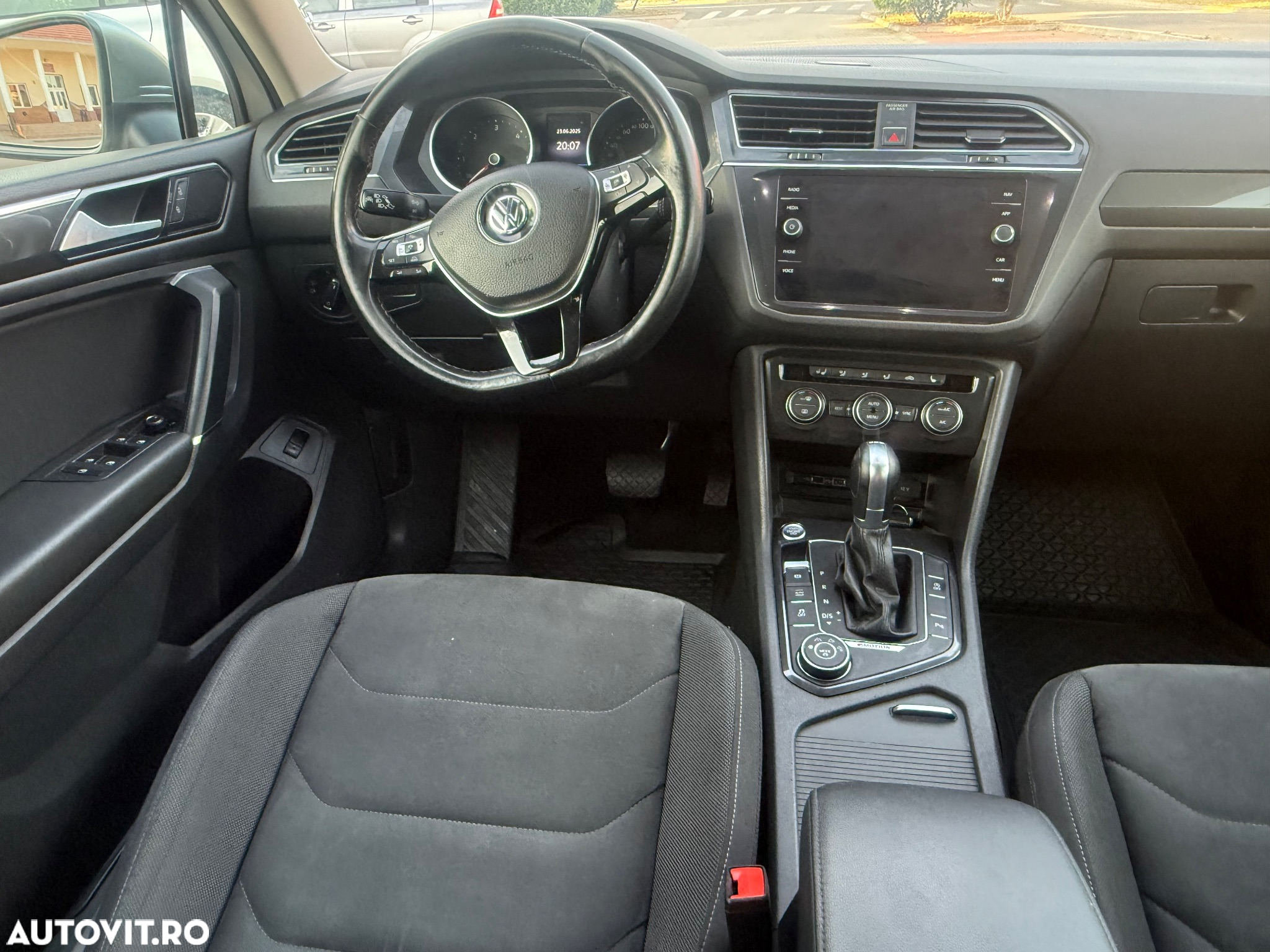 Volkswagen Tiguan Allspace 2.0 TDI SCR 4Motion DSG Highline - 6