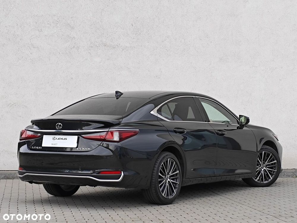 Lexus ES 300h Business Edition - 5