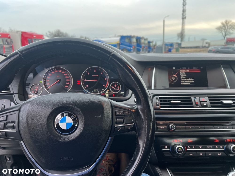 BMW Seria 5 520d - 17