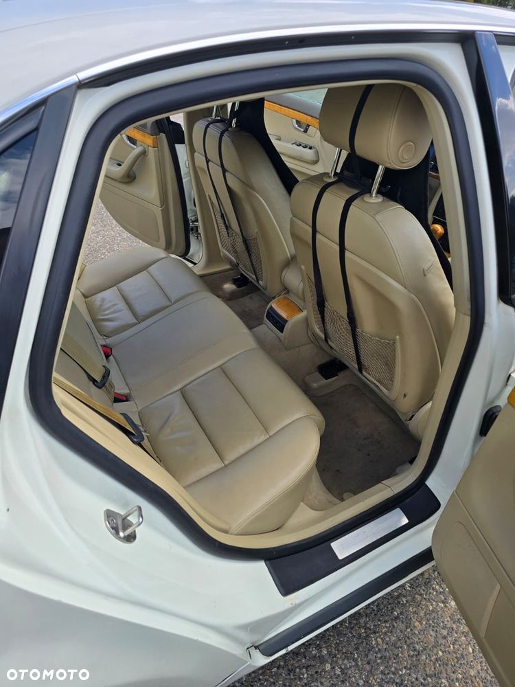 Audi A4 Limousine 2.0 T FSI quattro tiptronic - 17
