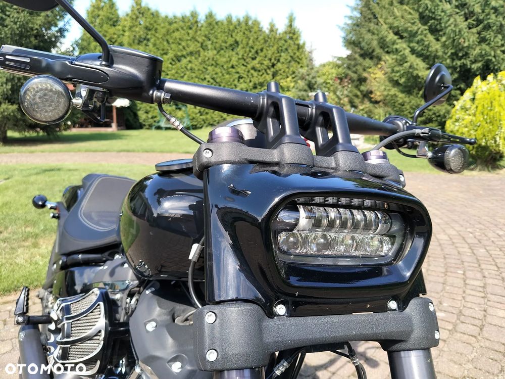 Harley-Davidson Softail Fat Bob - 16