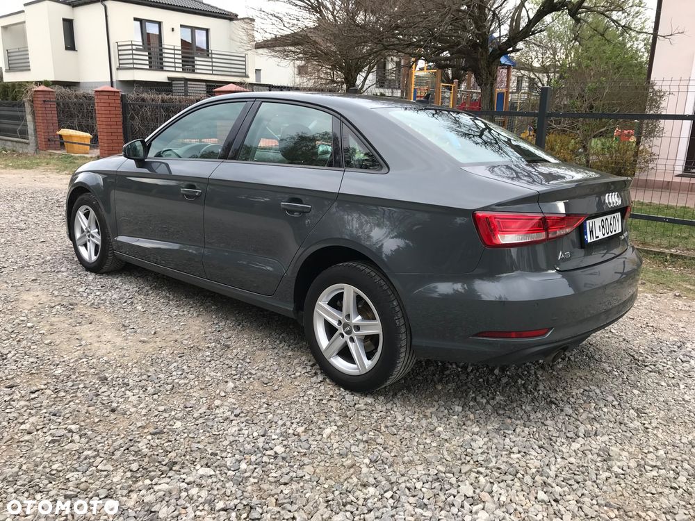 Audi A3 Limousine 30 TFSI S tronic design - 12