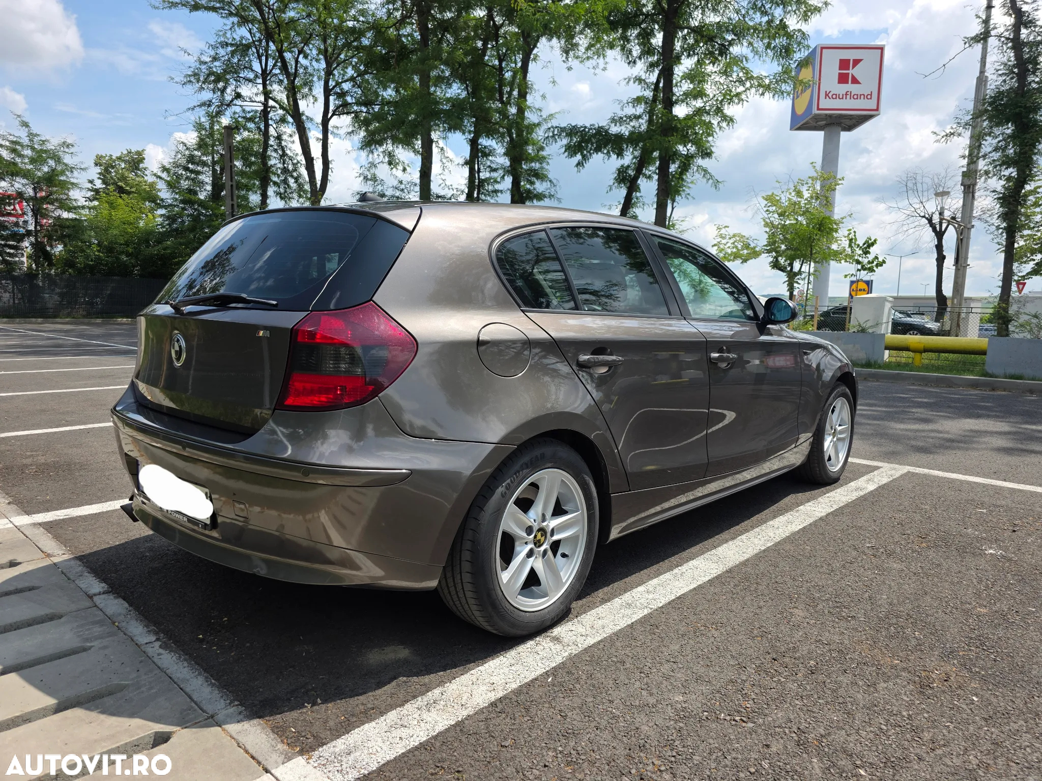 BMW Seria 1 120d - 11