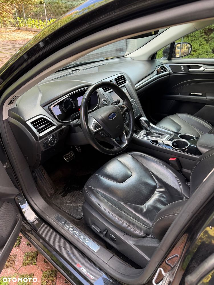 Ford Fusion - 7