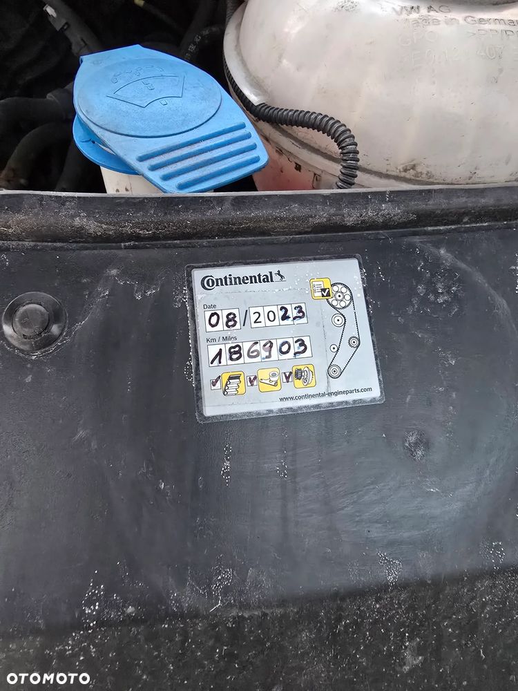 Volkswagen Caravelle 2.0 TDI L2 Highline - 21