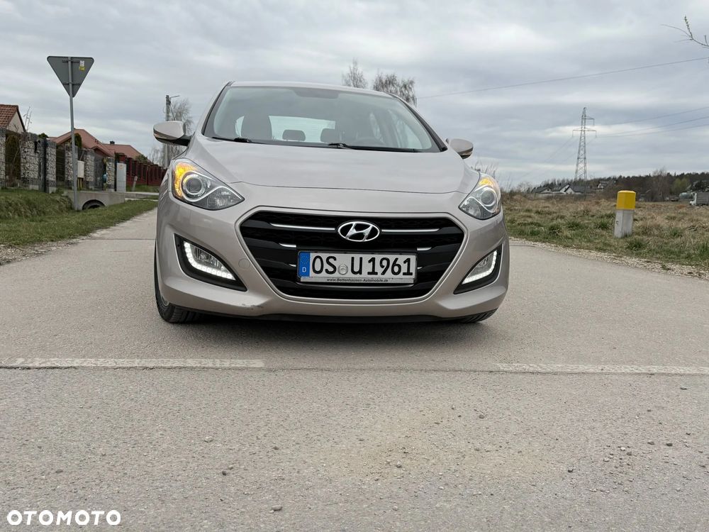 Hyundai i30 blue 1.6 CRDi Classic Navigation - 4