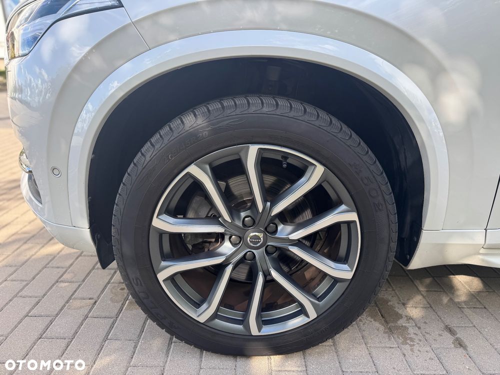 Volvo XC 90 D5 AWD Geartronic Momentum - 9