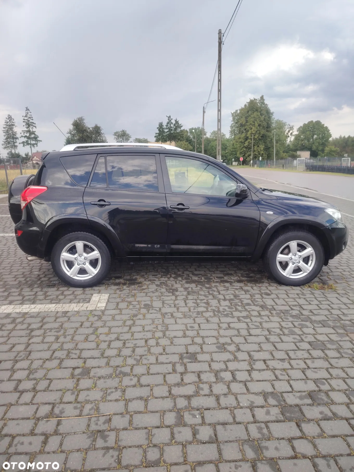 Toyota RAV4 - 6