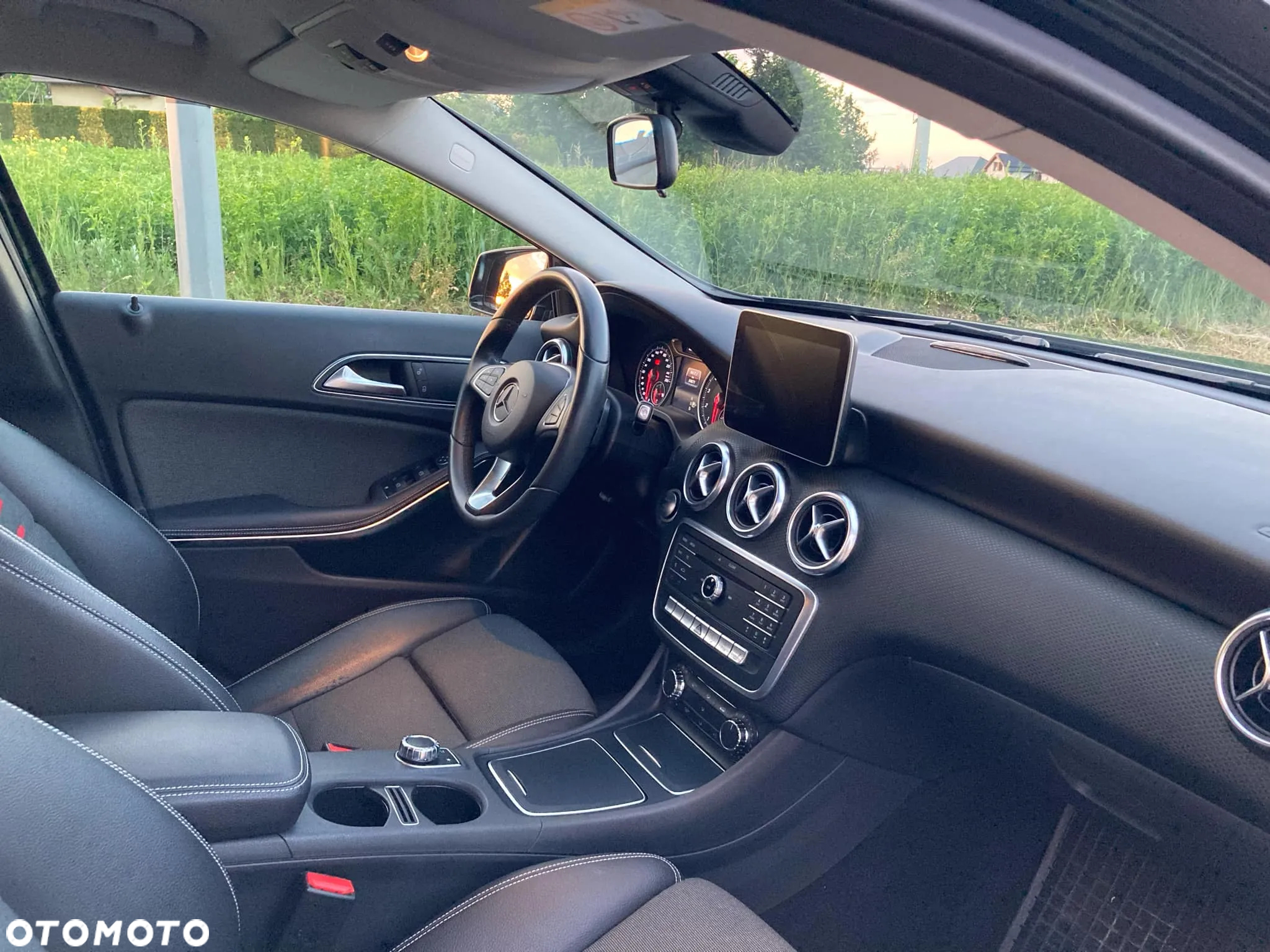 Mercedes-Benz Klasa A 180 7G-DCT Style - 10