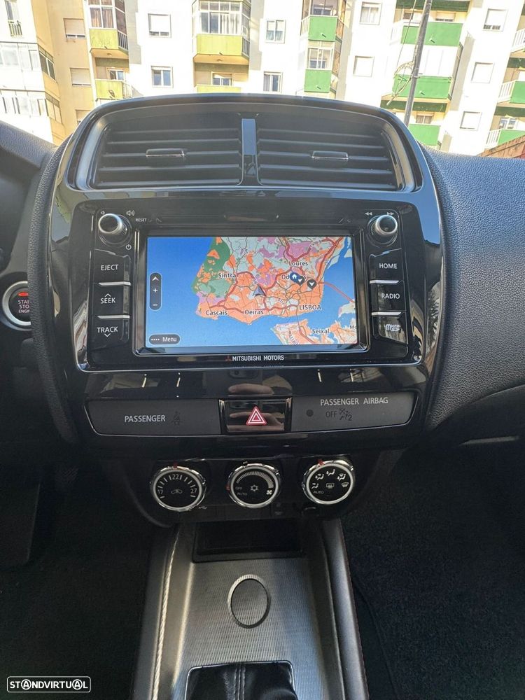 Mitsubishi ASX 1.6 MIVEC Intense Connect Edition - 10