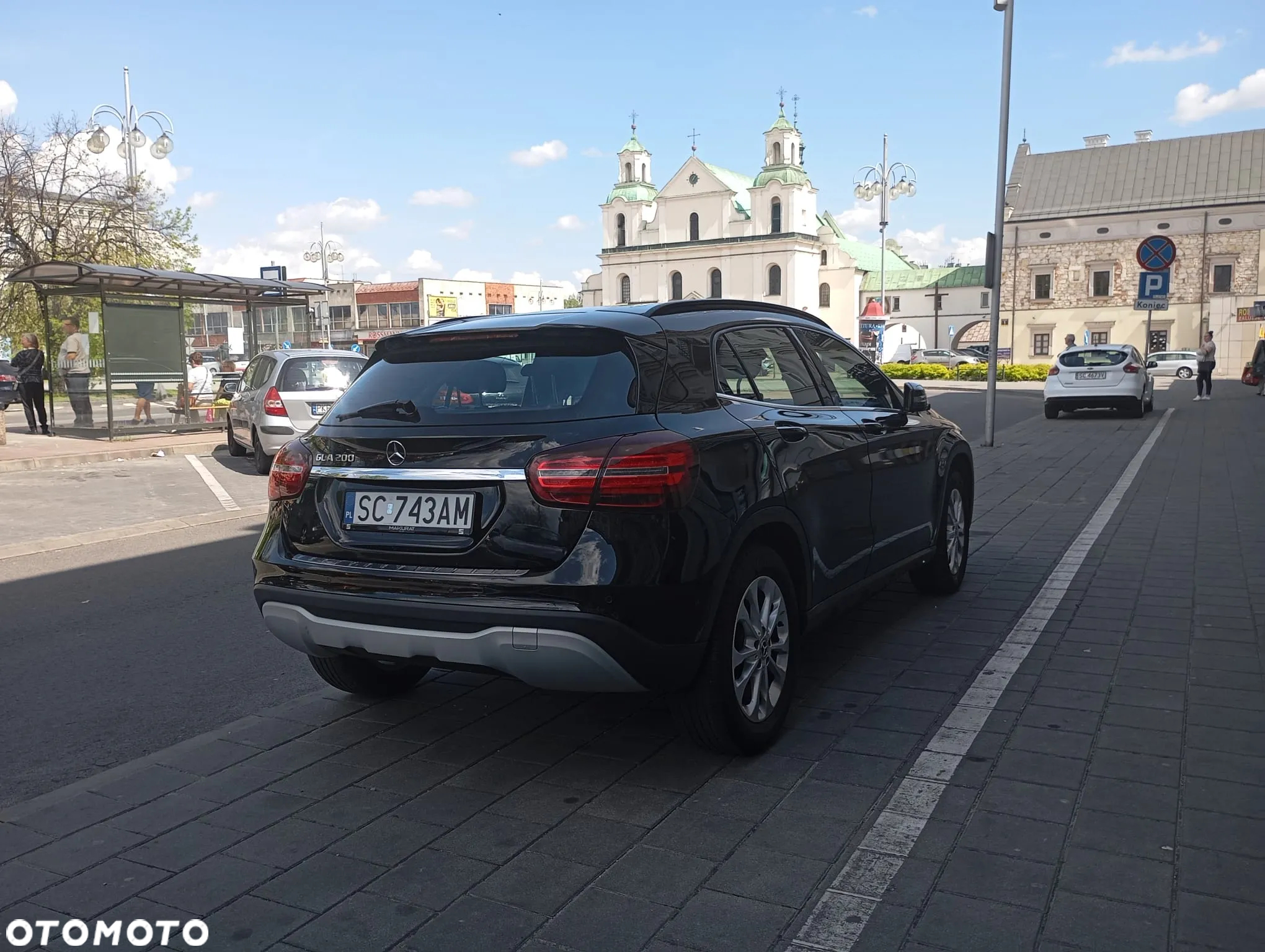 Mercedes-Benz GLA 200 7G-DCT - 5