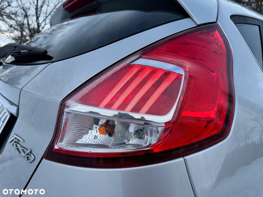 Ford Fiesta 1.5 TDCi Titanium - 12