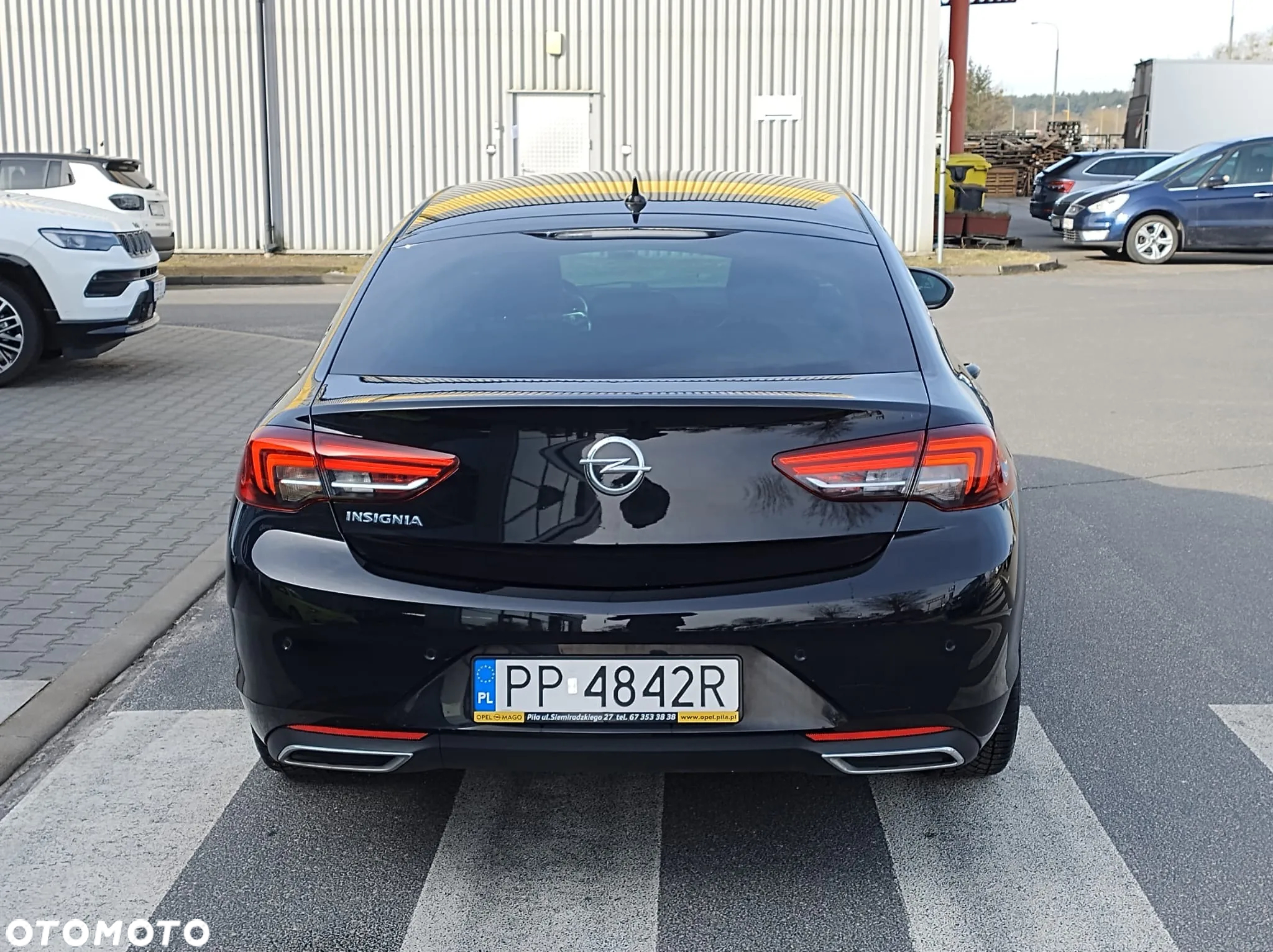 Opel Insignia 2.0 CDTI Elegance S&S - 4