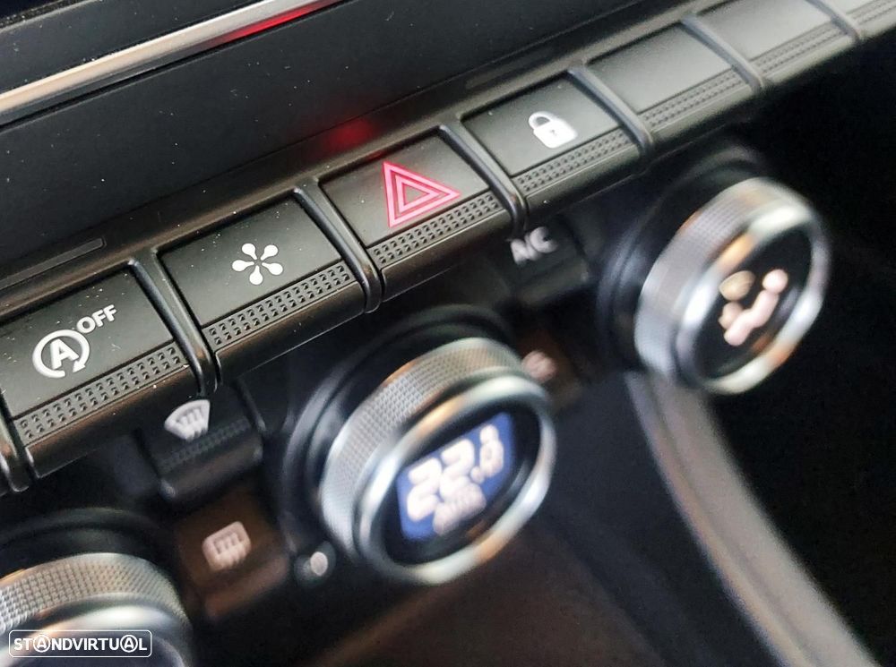 Renault Captur 1.0 TCe Intens - 33