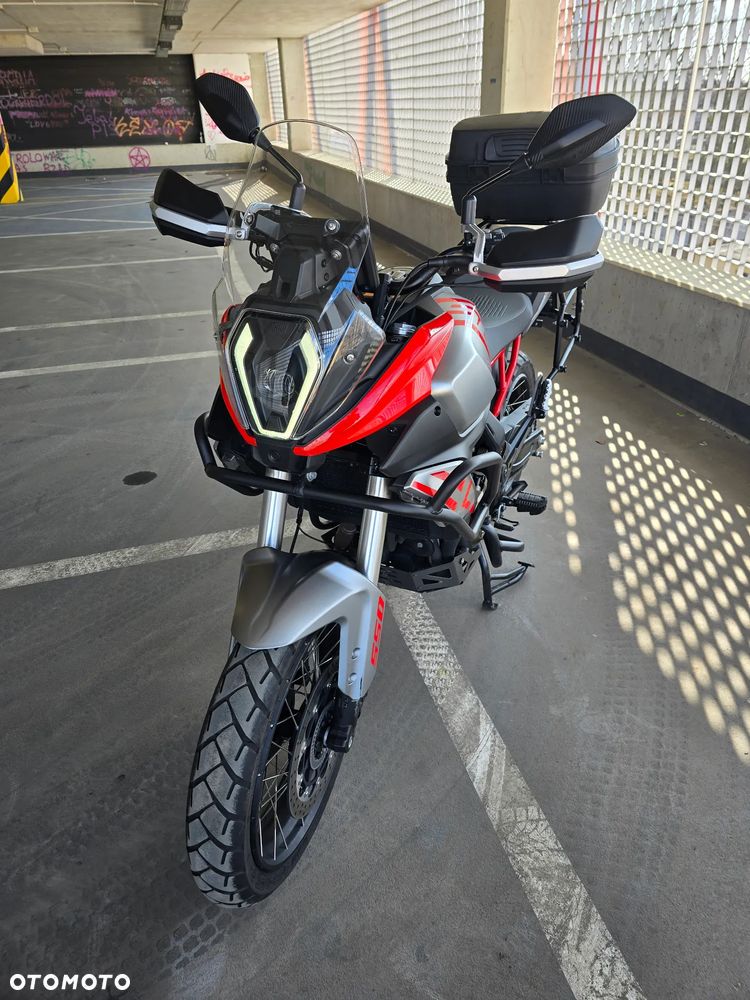 QJMOTOR SRT 600SX - 2