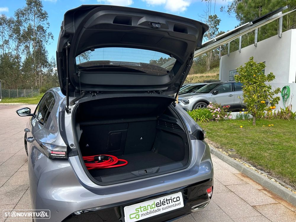 Peugeot e-308 54 kWh Allure - 9