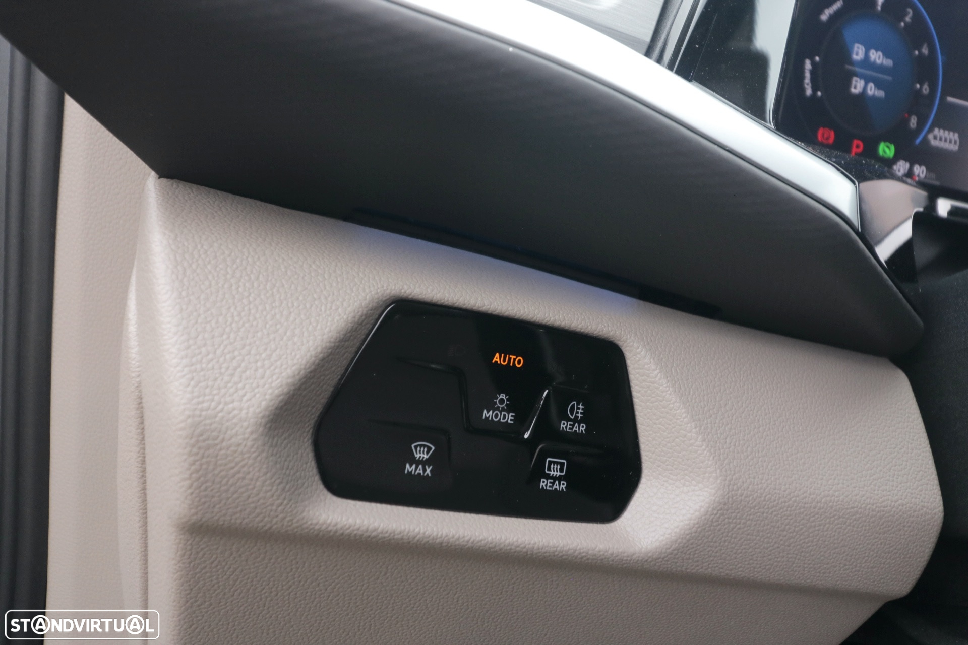 VW Multivan 1.4 TSI e-Hybrid Style DSG - 10