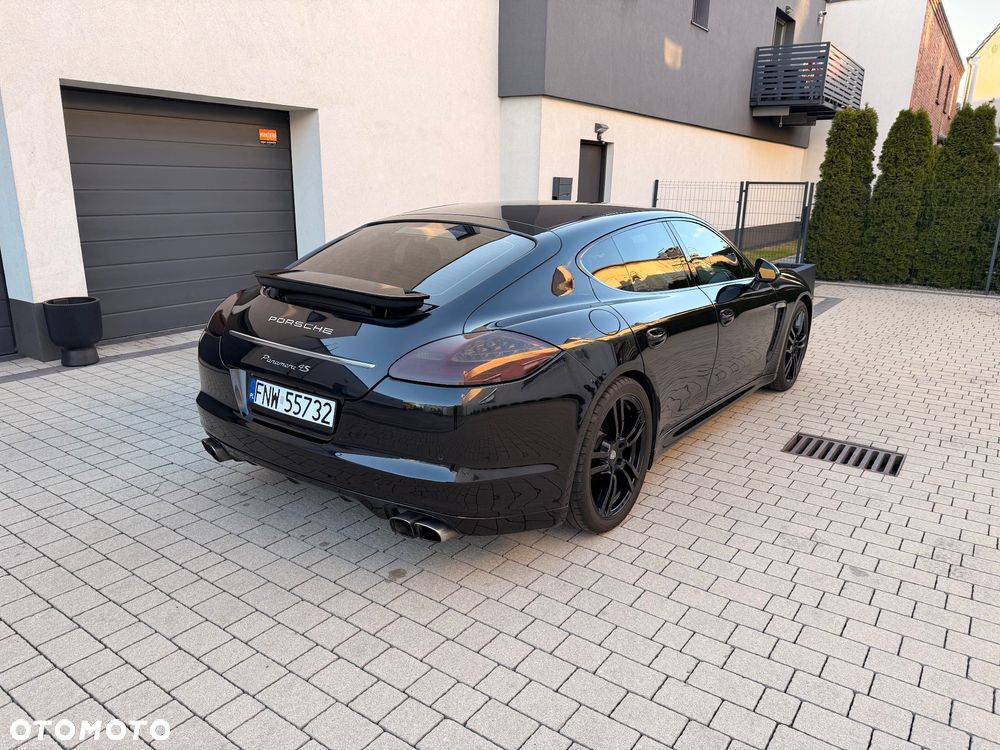 Porsche Panamera 4 PDK - 6