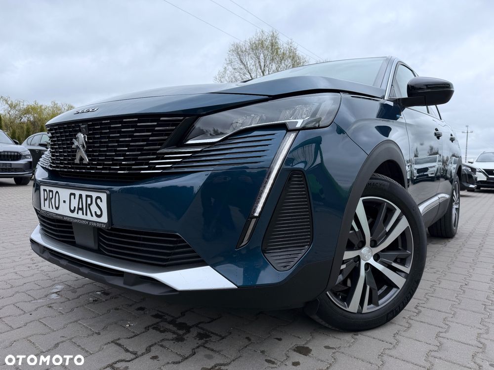 Peugeot 3008 1.6 PureTech HYbrid Allure S&S EAT8 - 2