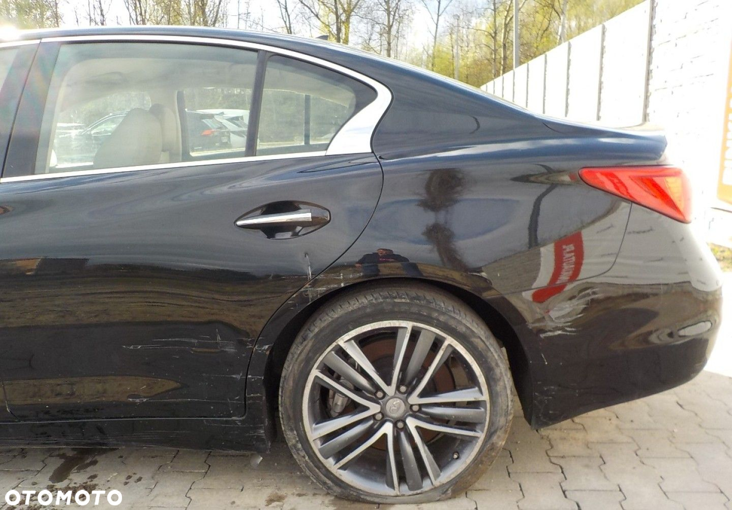 Infiniti Q50 - 10
