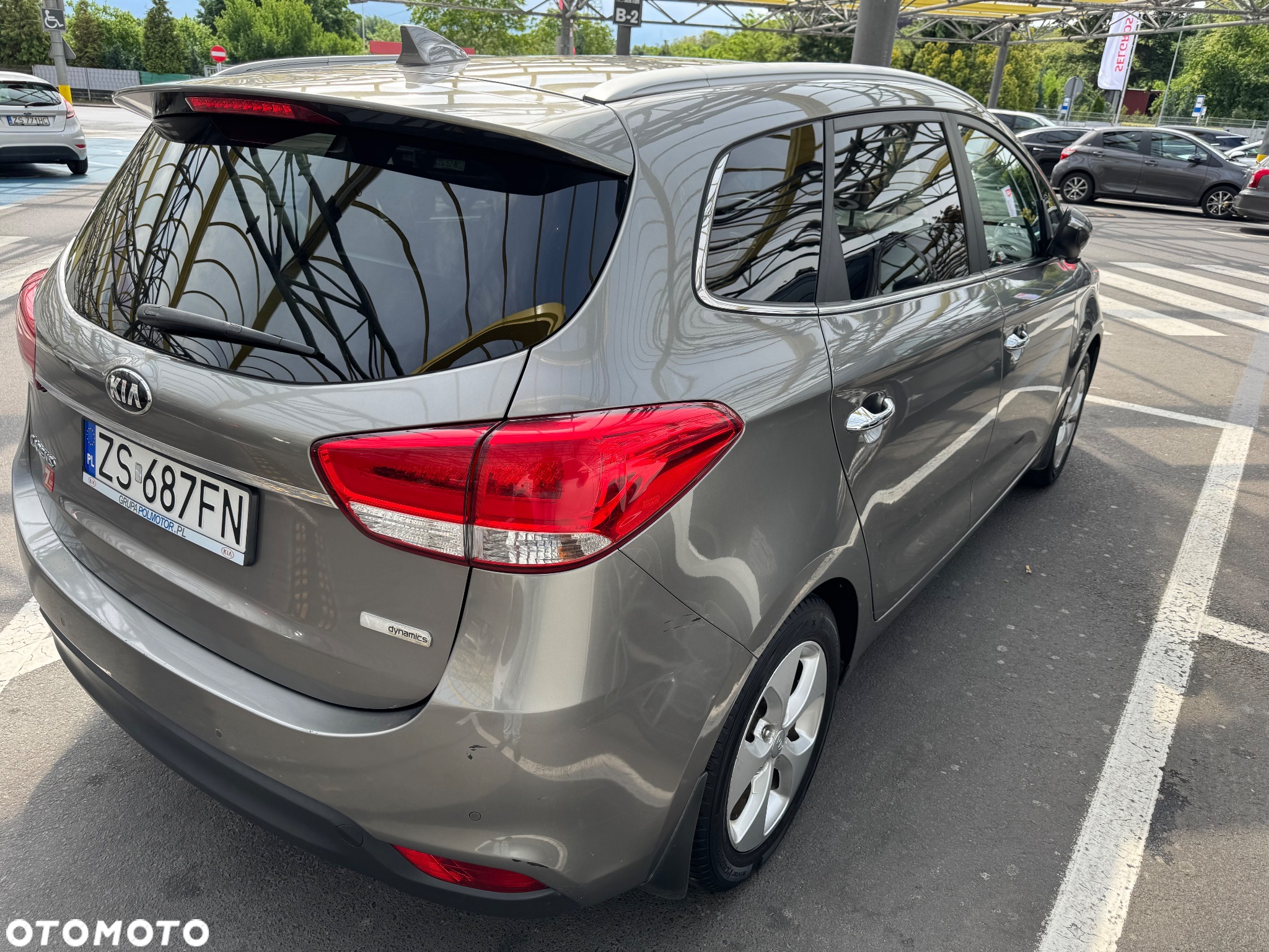 Kia Carens 1.6 GDI Business Line EU6 - 3