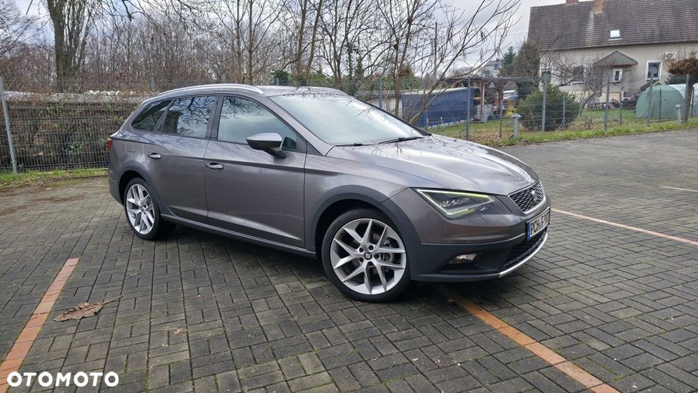 Seat Leon 2.0 TDI Start&Stop 4Drive XCELLENCE - 4