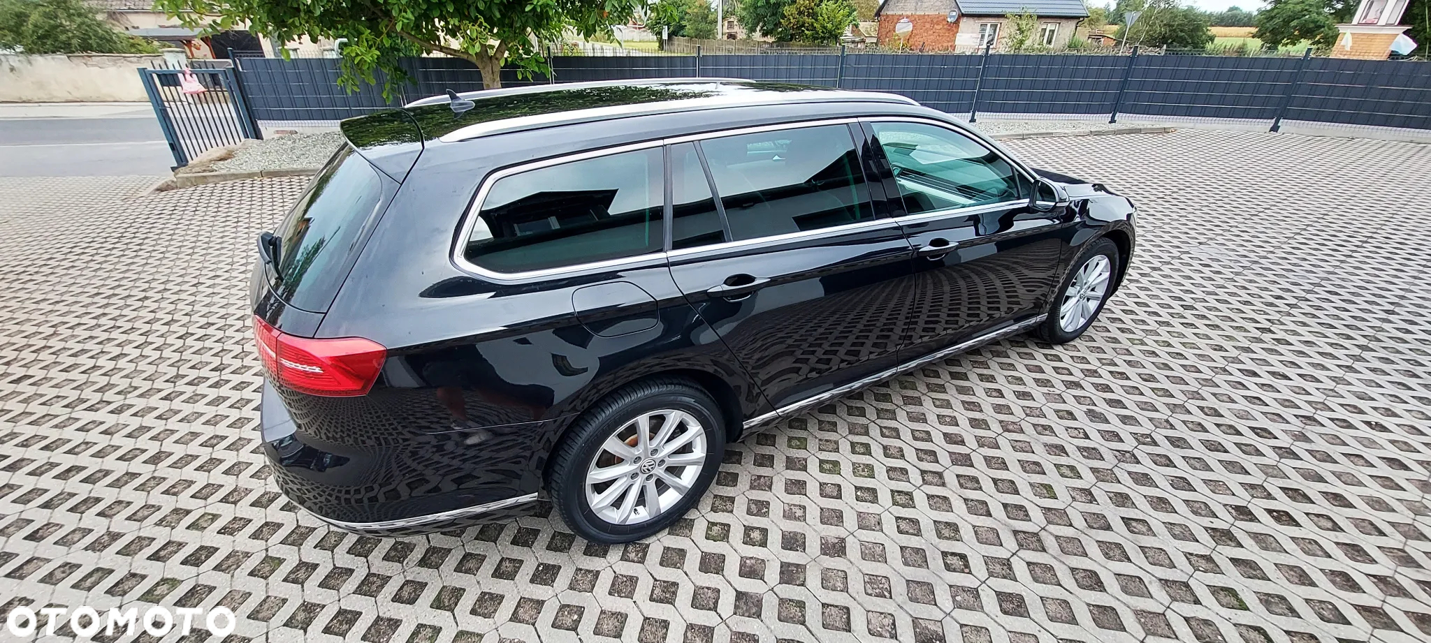Volkswagen Passat - 23