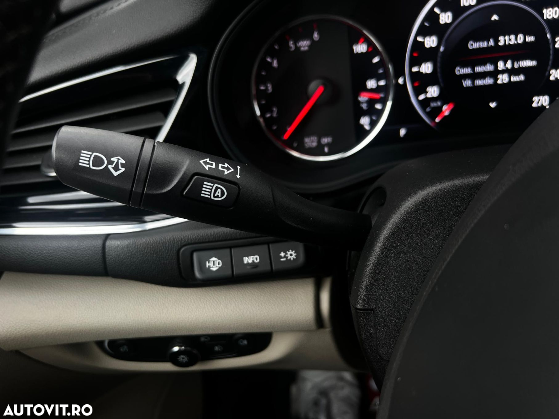 Opel Insignia - 24