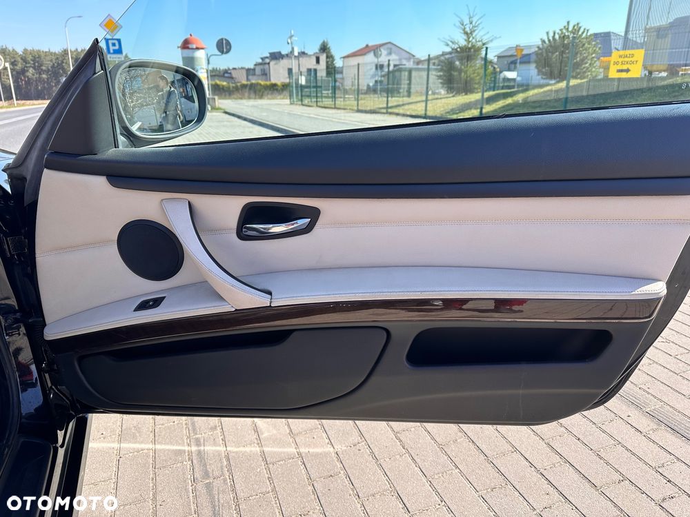 BMW Seria 3 320d - 15