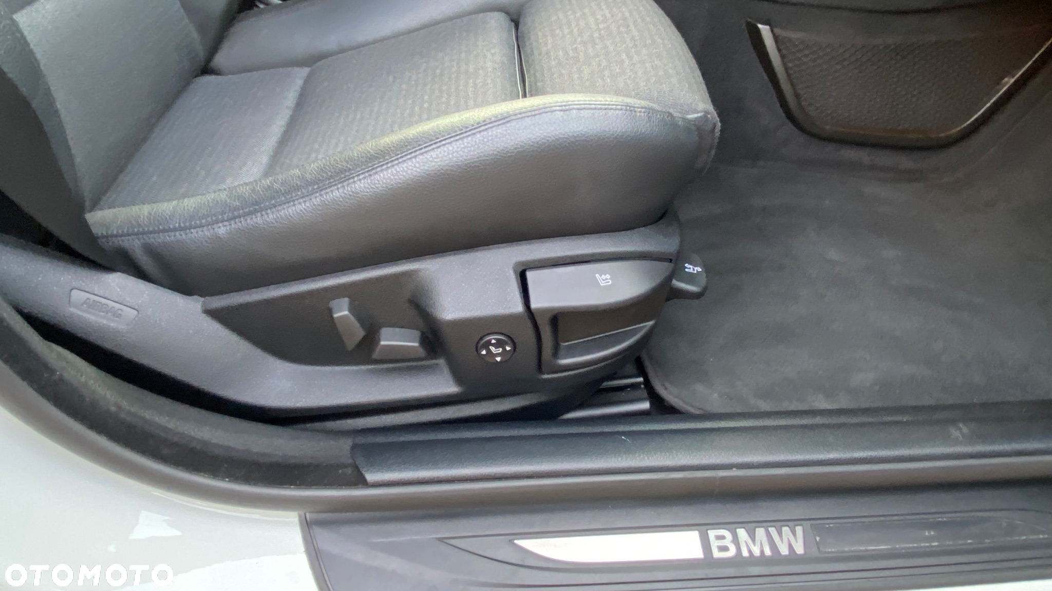 BMW Seria 5 525d Touring Luxury Line - 11