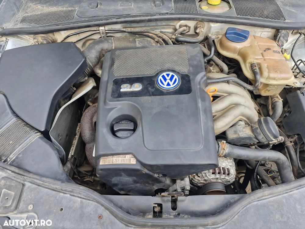 Volkswagen Passat 2.0 Comfortline - 6