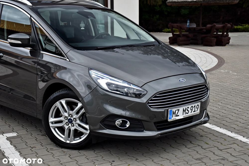Ford S-Max 2.0 TDCi Titanium PowerShift - 7