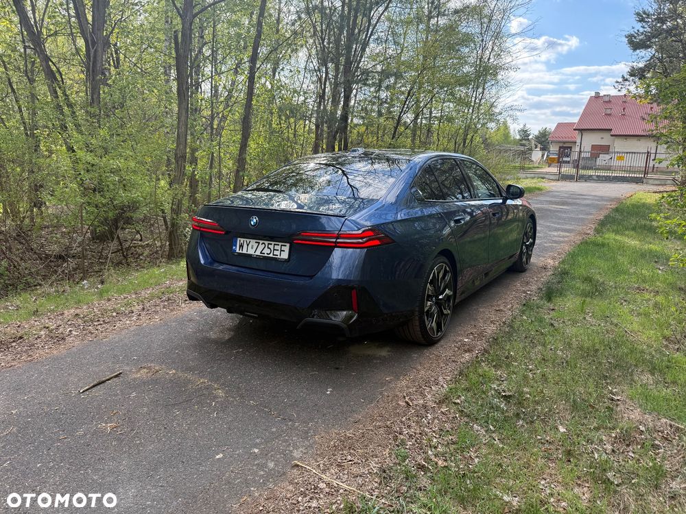 BMW Seria 5 550e xDrive PHEV M Sport - 23