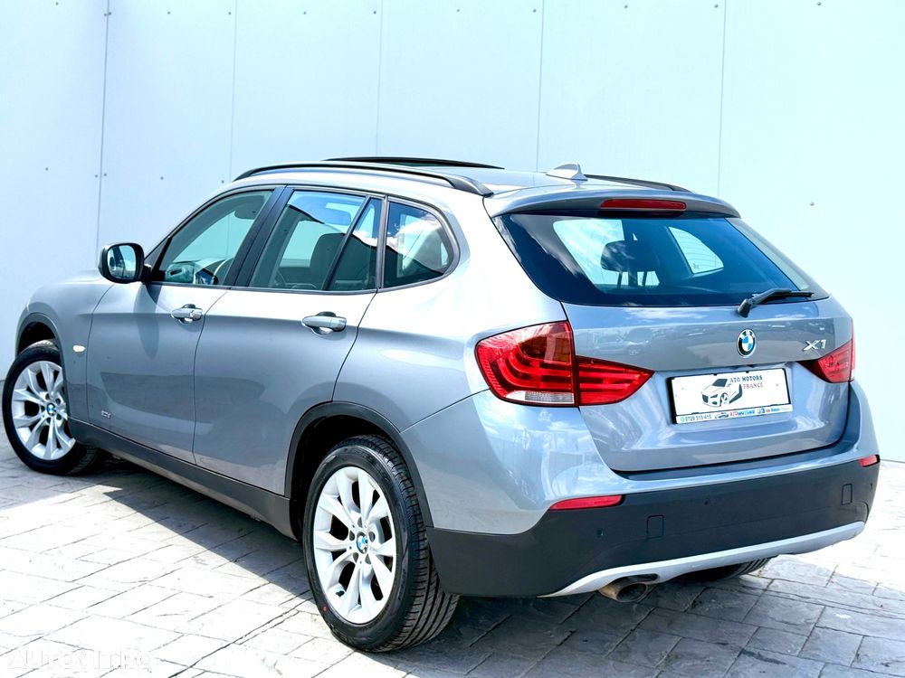 BMW X1 xDrive20d - 11