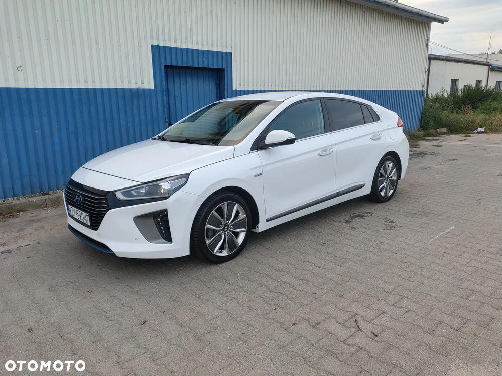 Hyundai IONIQ - 28