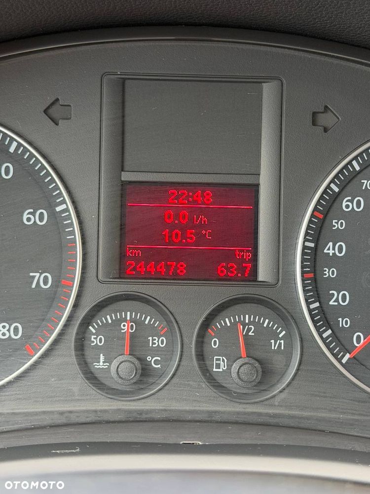 Volkswagen Jetta 2.0 FSI Comfortline - 12