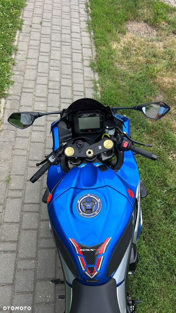 Suzuki GSX-R - 6