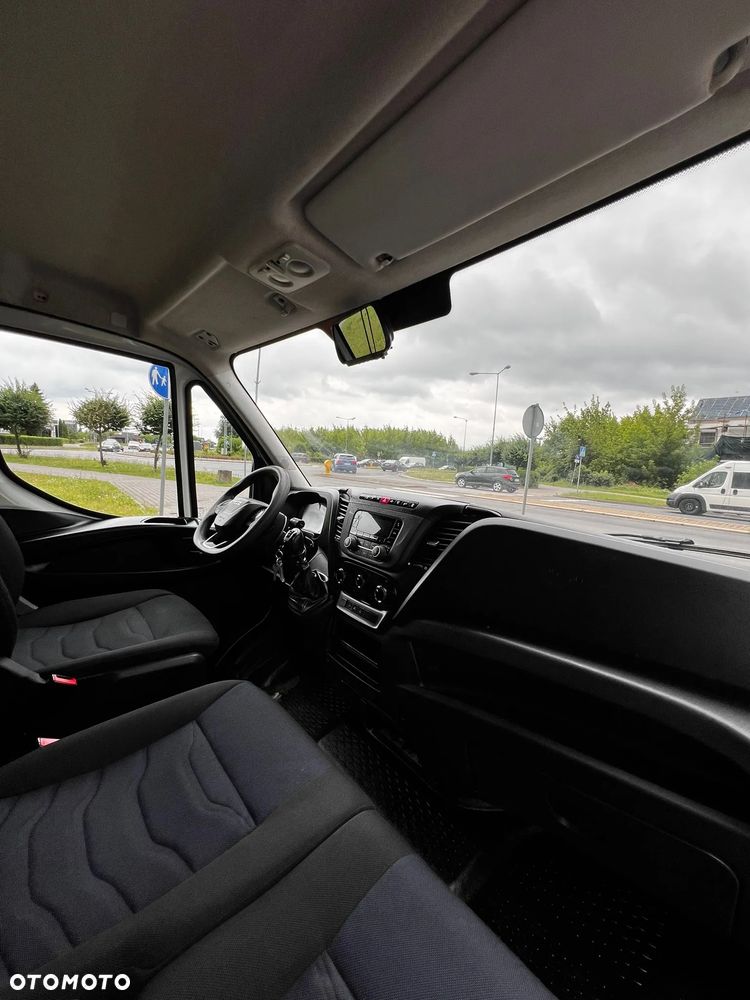 Iveco 35c14 Kontener+Winda - 16