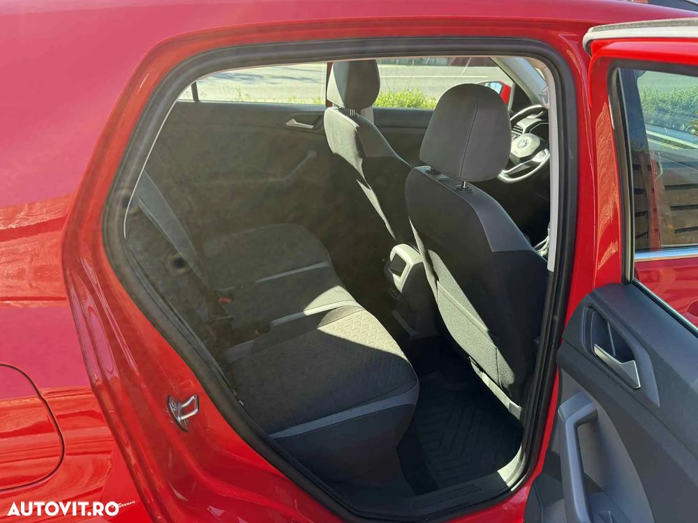 Volkswagen T-Cross - 12