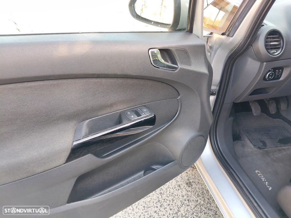 Opel Corsa 1.3 CDTi Enjoy - 17