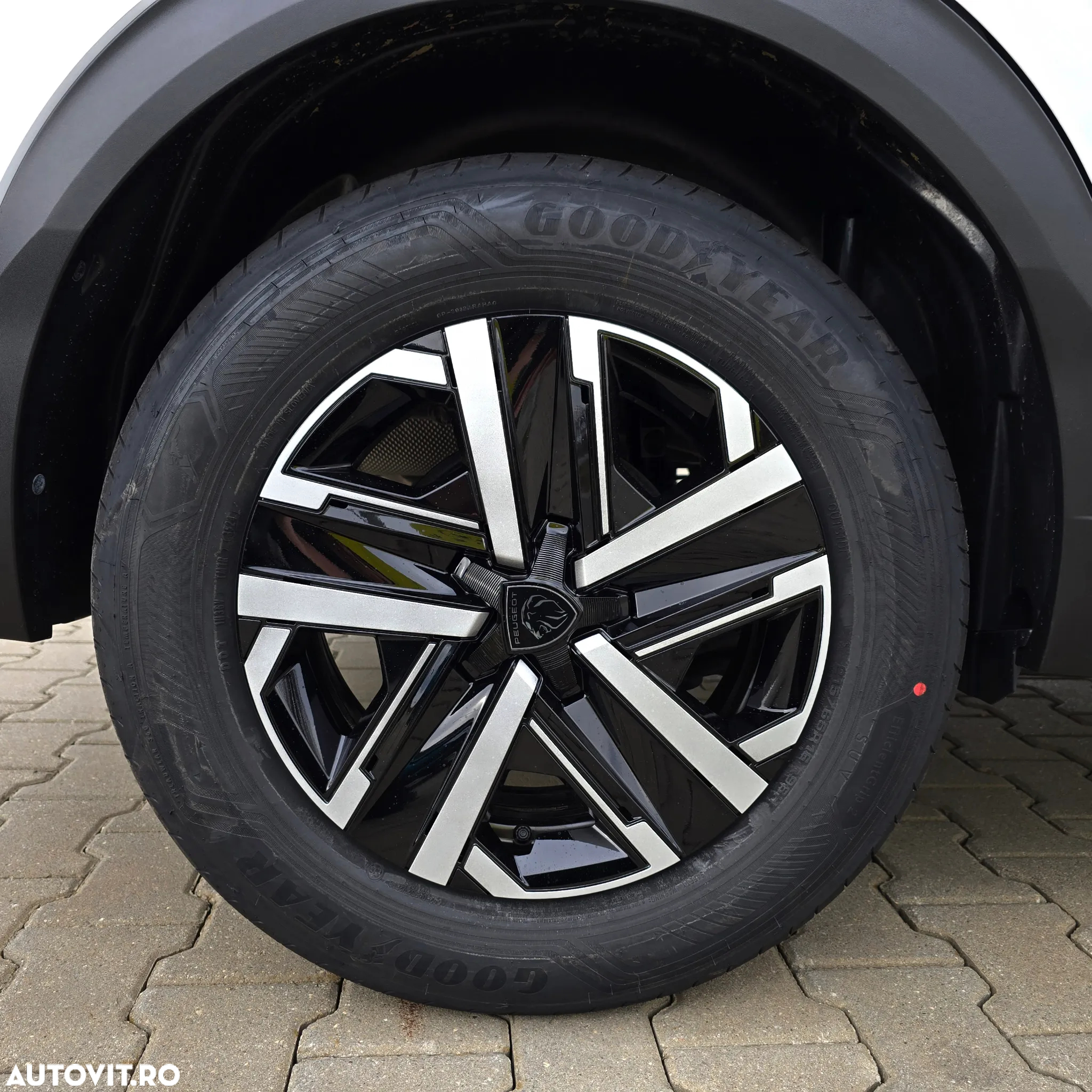 Peugeot 2008 1.2L PureTech 100 S&S BVM6 Active - 9
