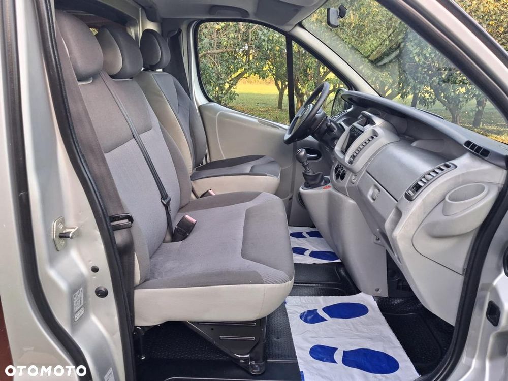 Opel Vivaro - 16