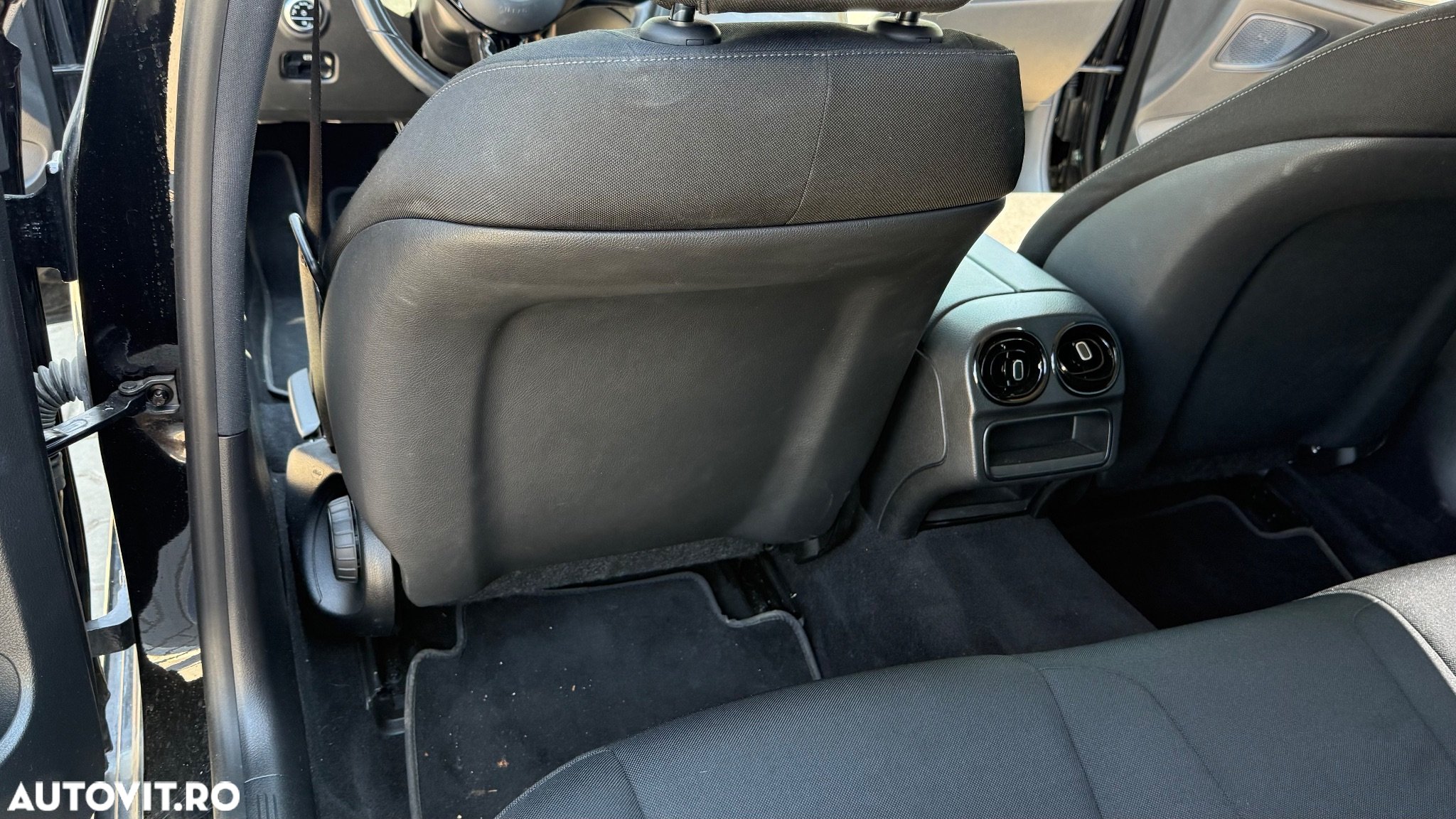 Mercedes-Benz C 200 MHEV 4MATIC T-Modell Aut. - 16